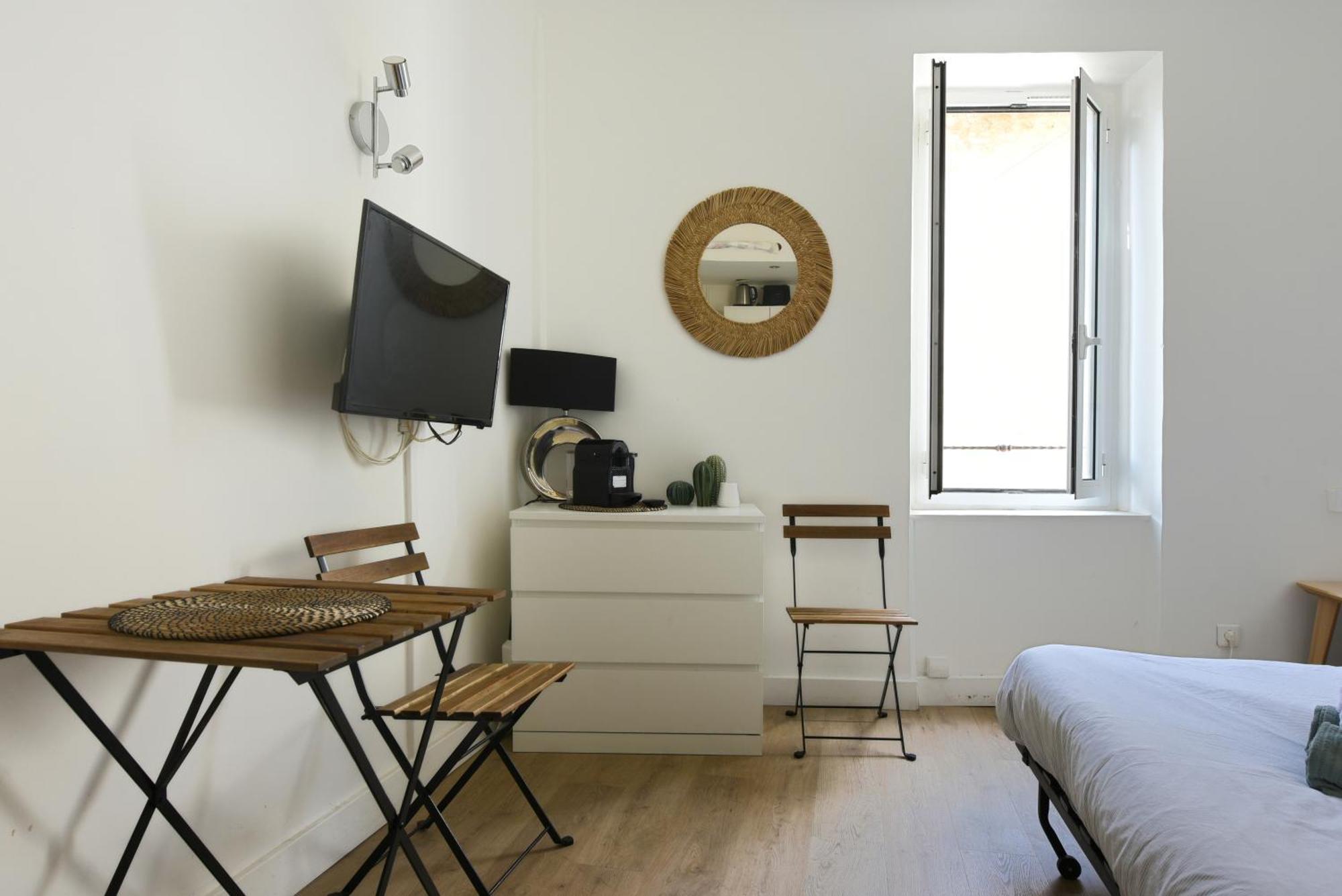 Studio Garrigue La Fare-les-Oliviers Екстериор снимка