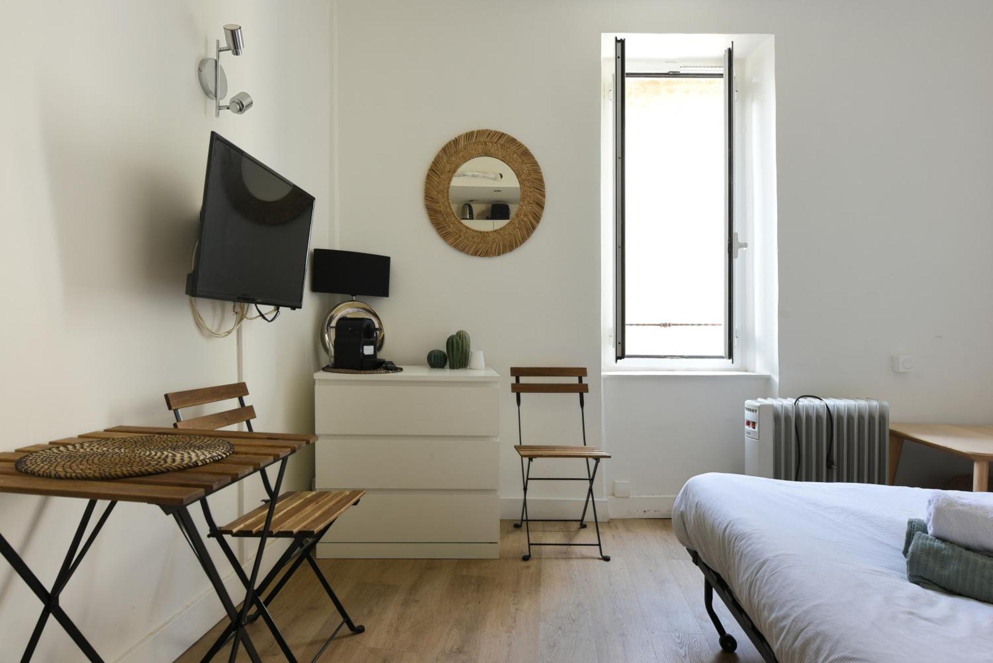 Studio Garrigue La Fare-les-Oliviers Екстериор снимка